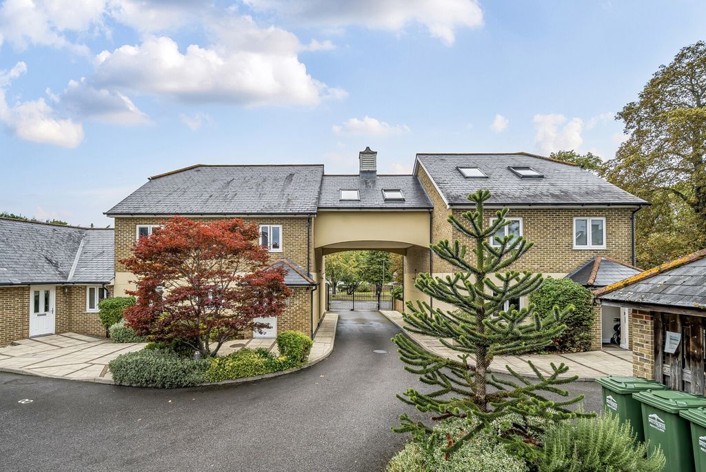 Property photo 1 of 16 1347577-4-68B82c0...