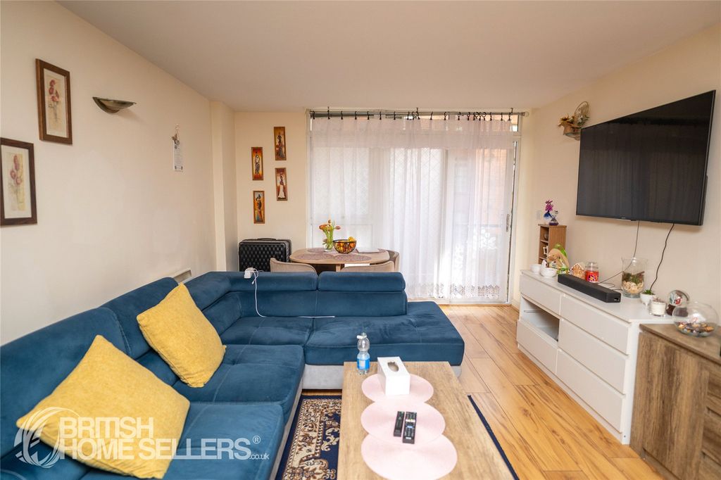 Property photo 3 of 10 Picture No. 07