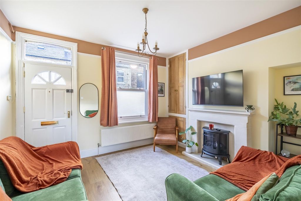 Property photo 2 of 11 25Bs-2.Jpg