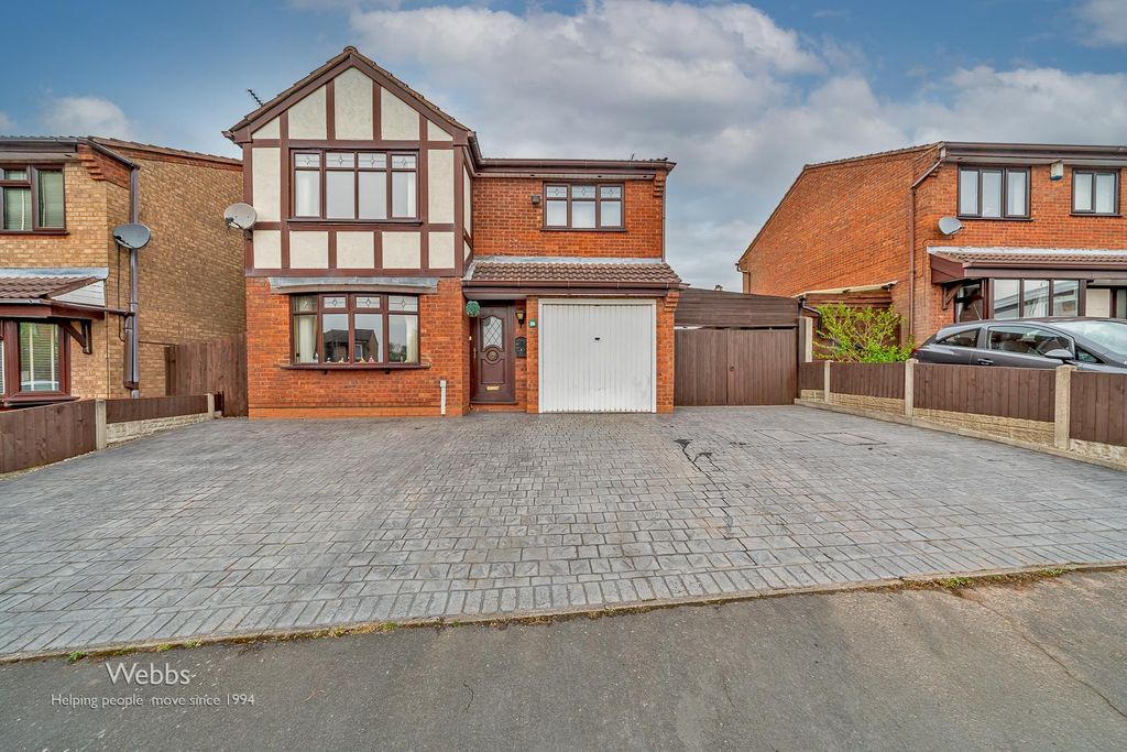 Property photo 1 of 24 Â© Webbs Estate Agents Â© (70 Of 71).Jpg