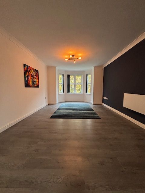 Property photo 2 of 11 Gallery