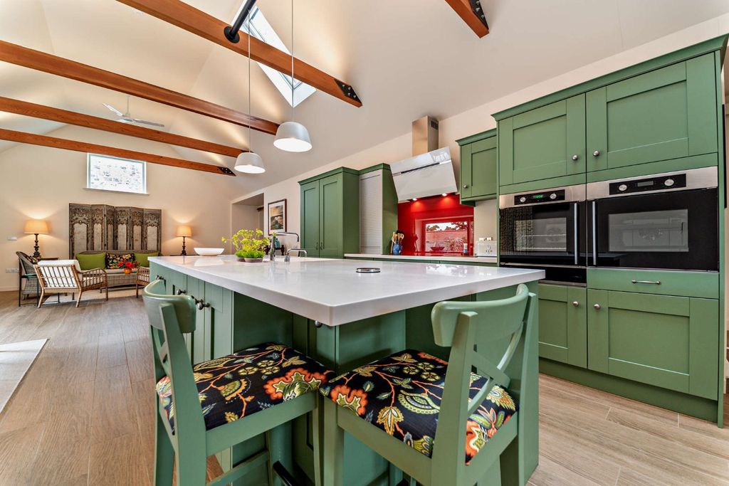 Property photo 3 of 38 Smart Kitchen