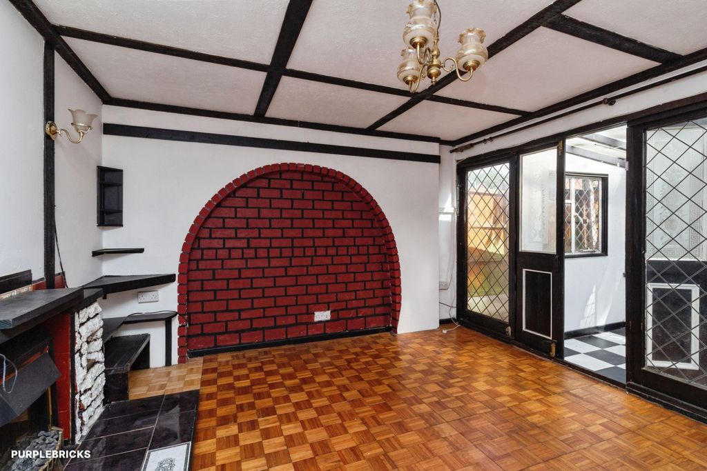 Property photo 3 of 19