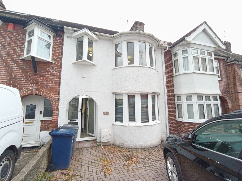 Property photo 2 of 30