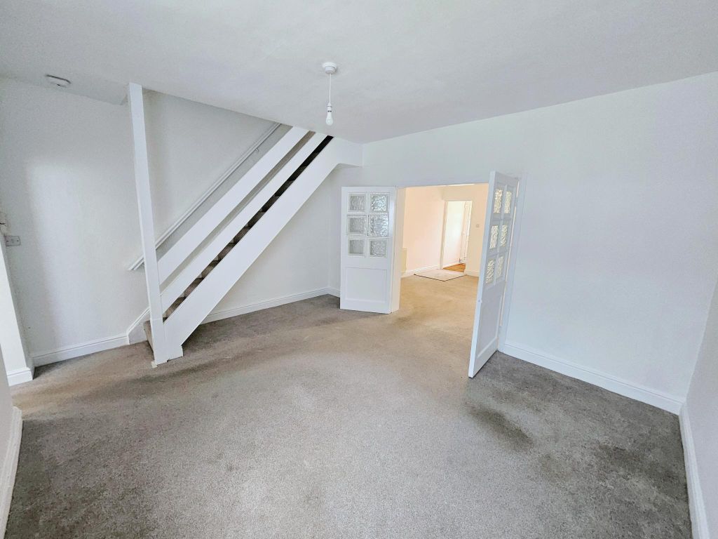 Property photo 2 of 20 Dining Room