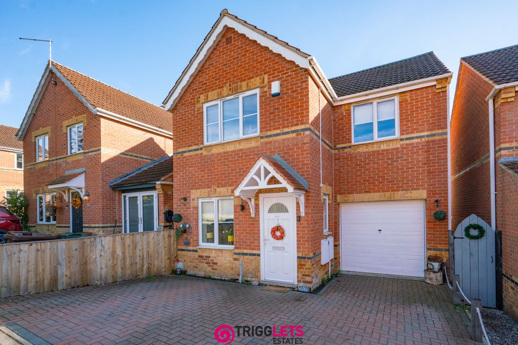 Property photo 1 of 23