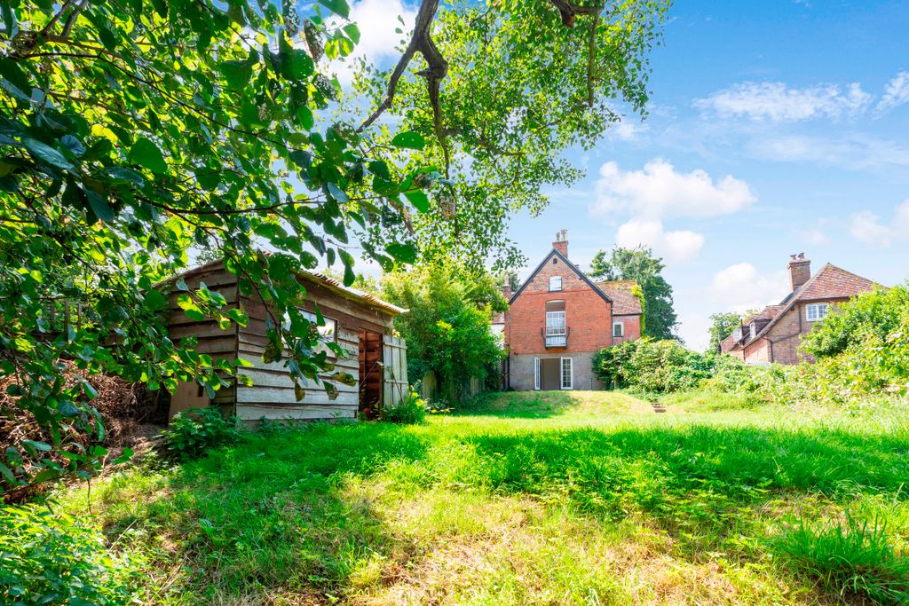 Property photo 1 of 19