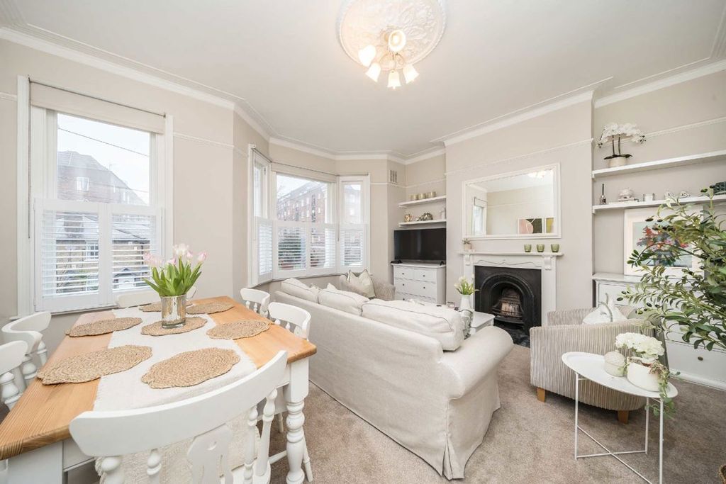 Property photo 2 of 7