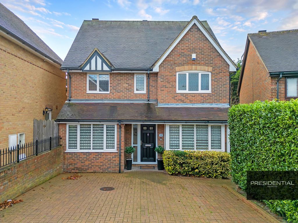 Property photo 1 of 28