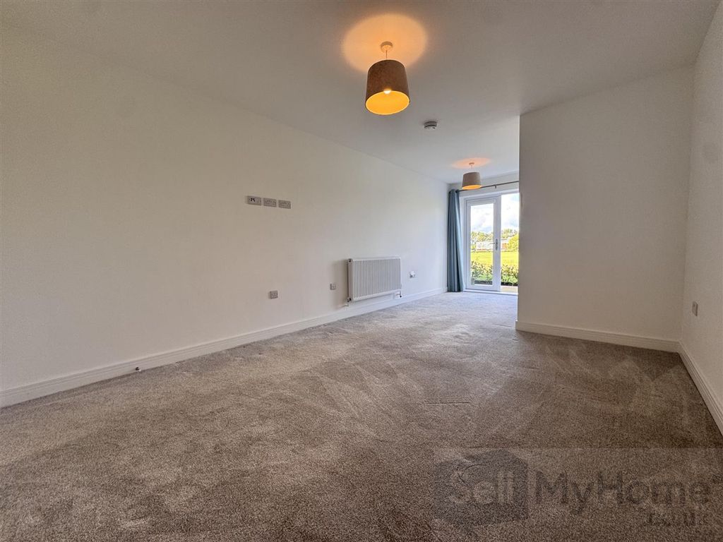 Property photo 2 of 11 7Q5Dexipnuadwrob-Rwxeg