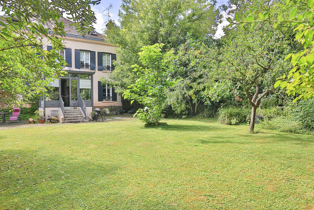 Property photo 2 of 15