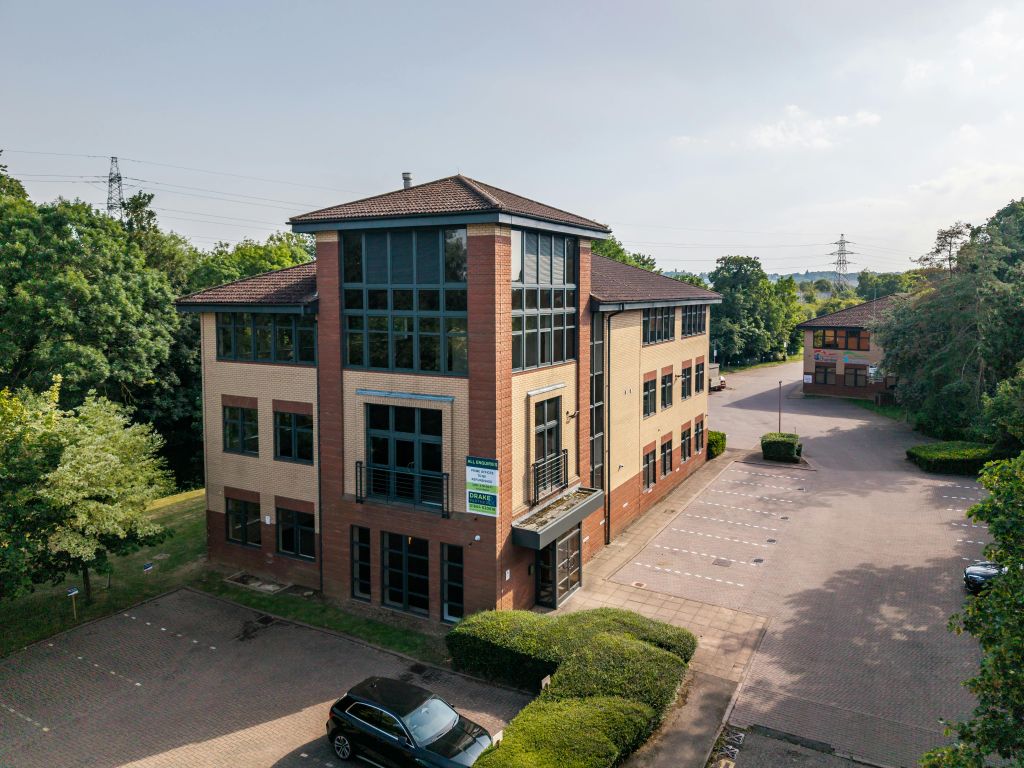 Property photo 1 of 14 Pioneer House - Northampton-62.Jpg