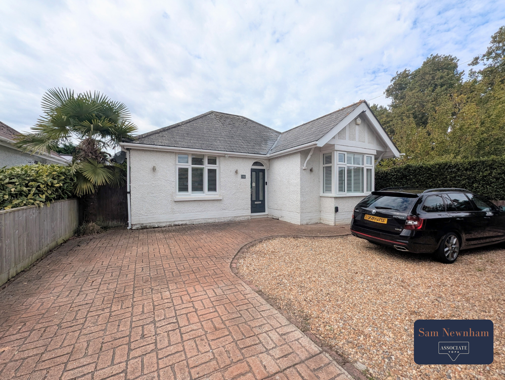 Property photo 3 of 12 Front Aspect