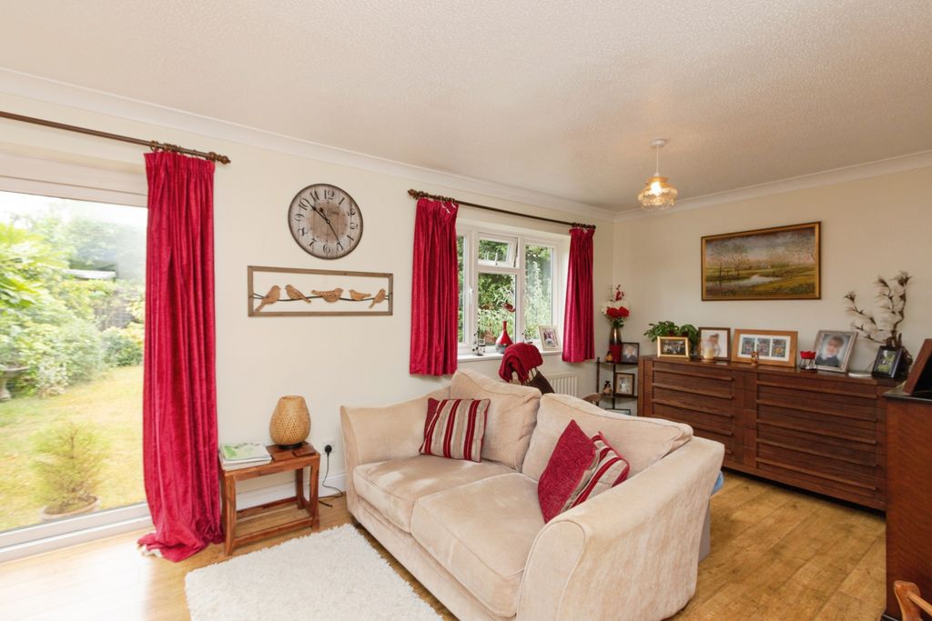 Property photo 3 of 18