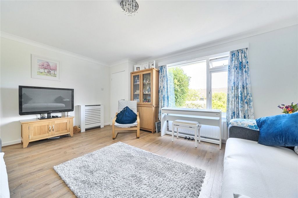Property photo 2 of 18 Picture No. 21