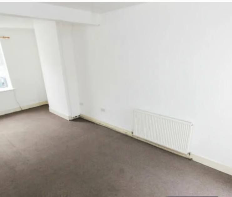 Property photo 2 of 5 Gallery