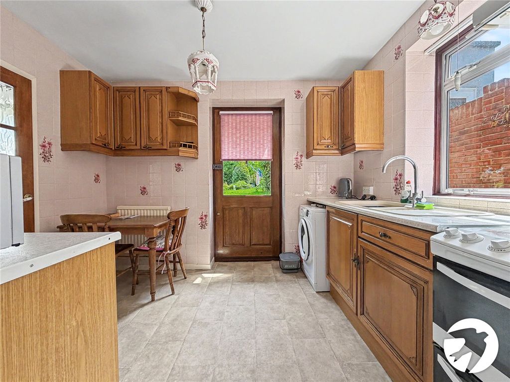 Property photo 2 of 13 Kitchen