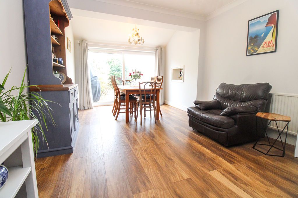 Property photo 2 of 16 Dining Room