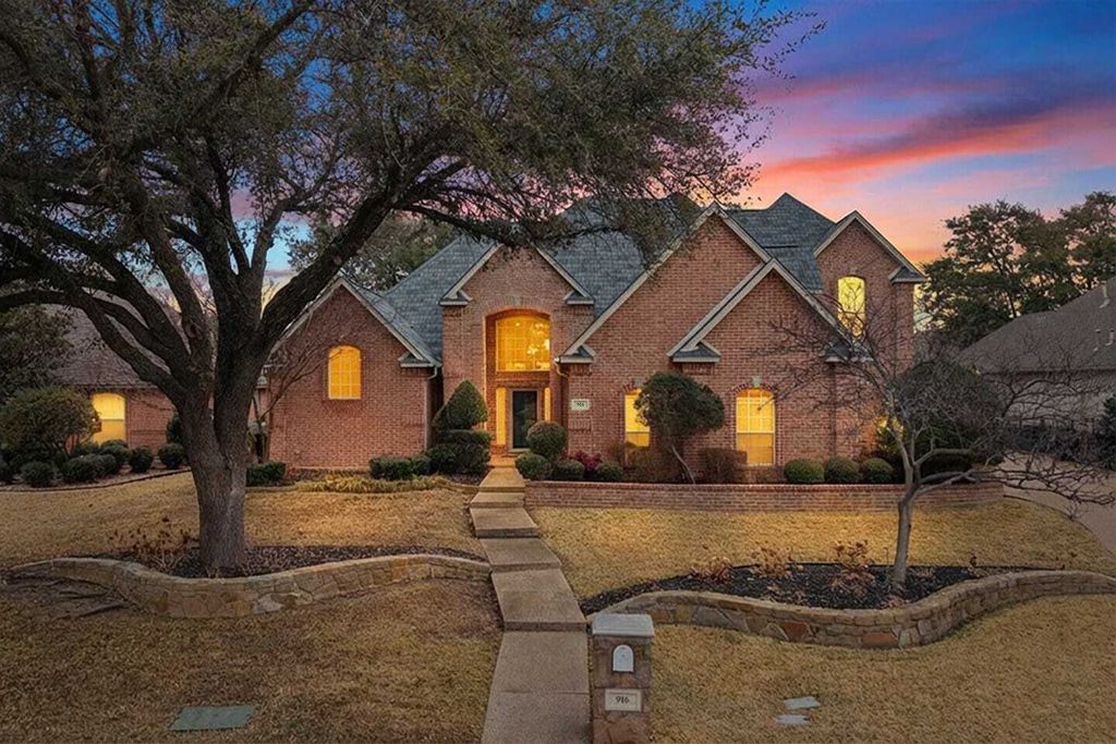 Property photo 1 of 31