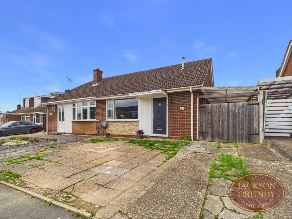 Property photo 1 of 15 Draycott Close
