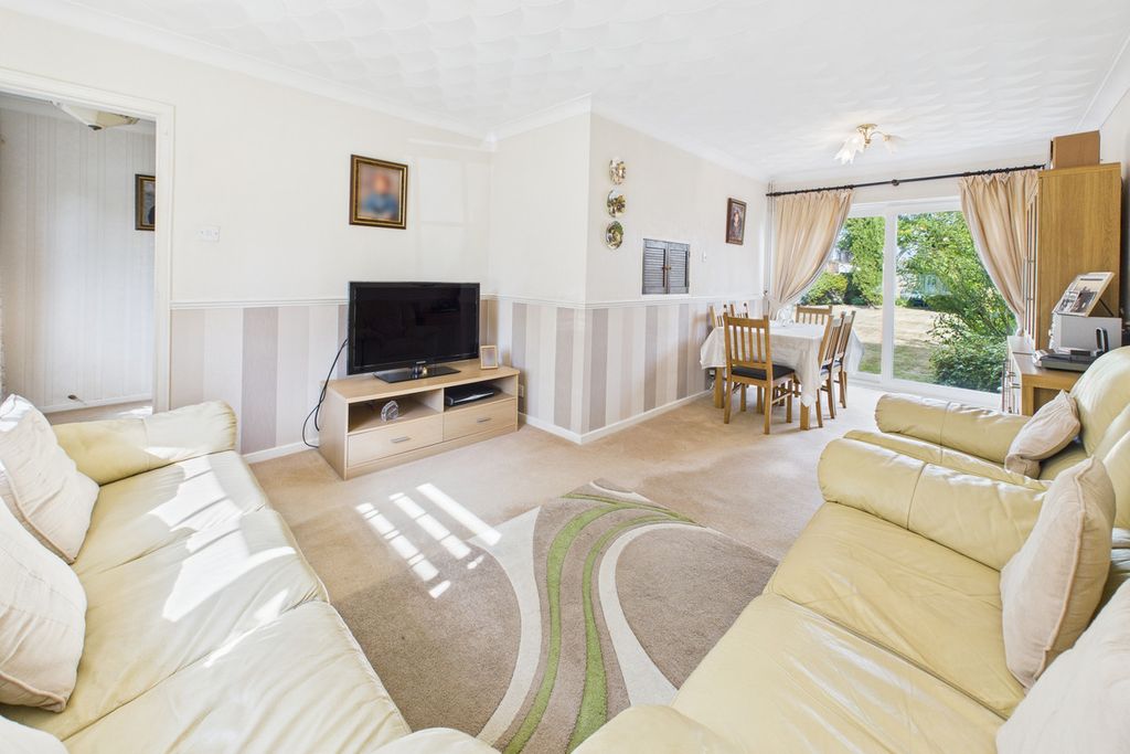 Property photo 2 of 16