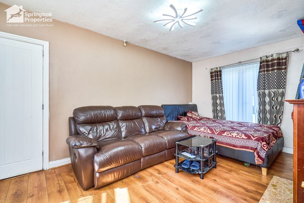 Property photo 2 of 13 Image 2