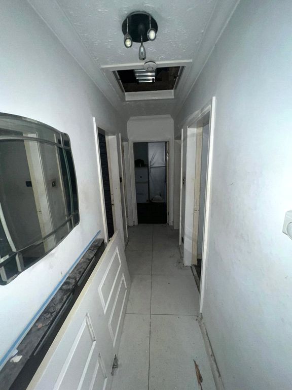 Property photo 2 of 5 Hall