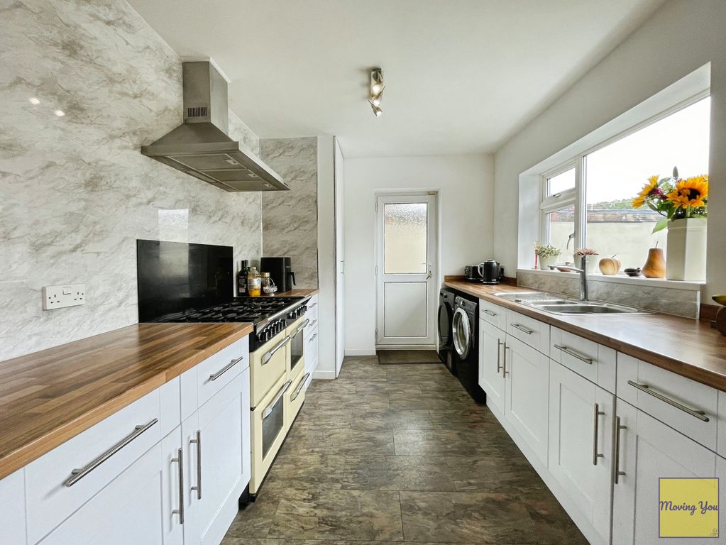 Property photo 3 of 22 Kitchen/Diner