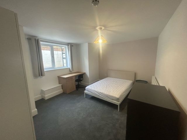 Property photo 2 of 6