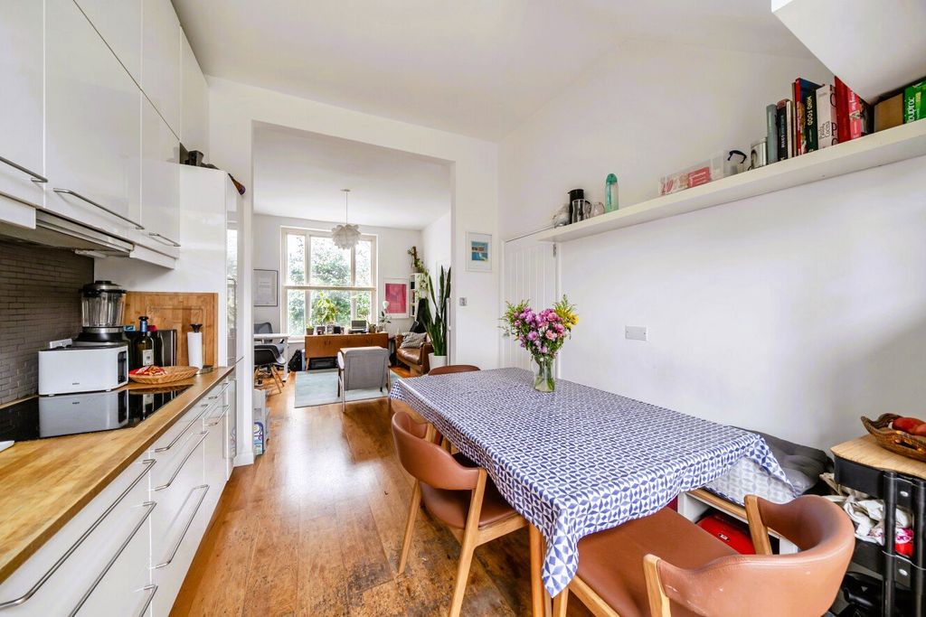 Property photo 3 of 14 Picture No. 24