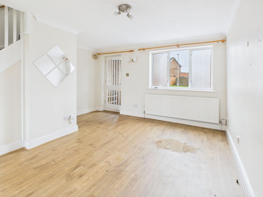 Property photo 3 of 14 Cam02519G0-Pr0377-Still006