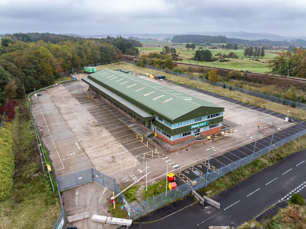 Property photo 3 of 5