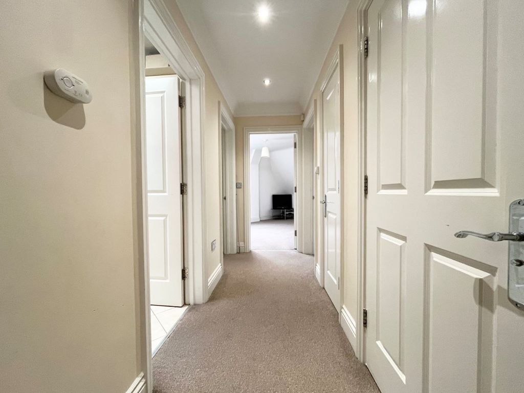 Property photo 2 of 11 Picture No. 14