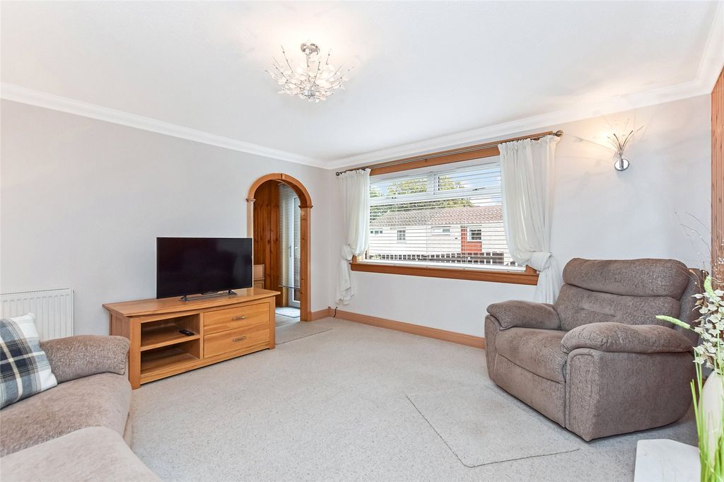Property photo 2 of 18 Picture No. 20