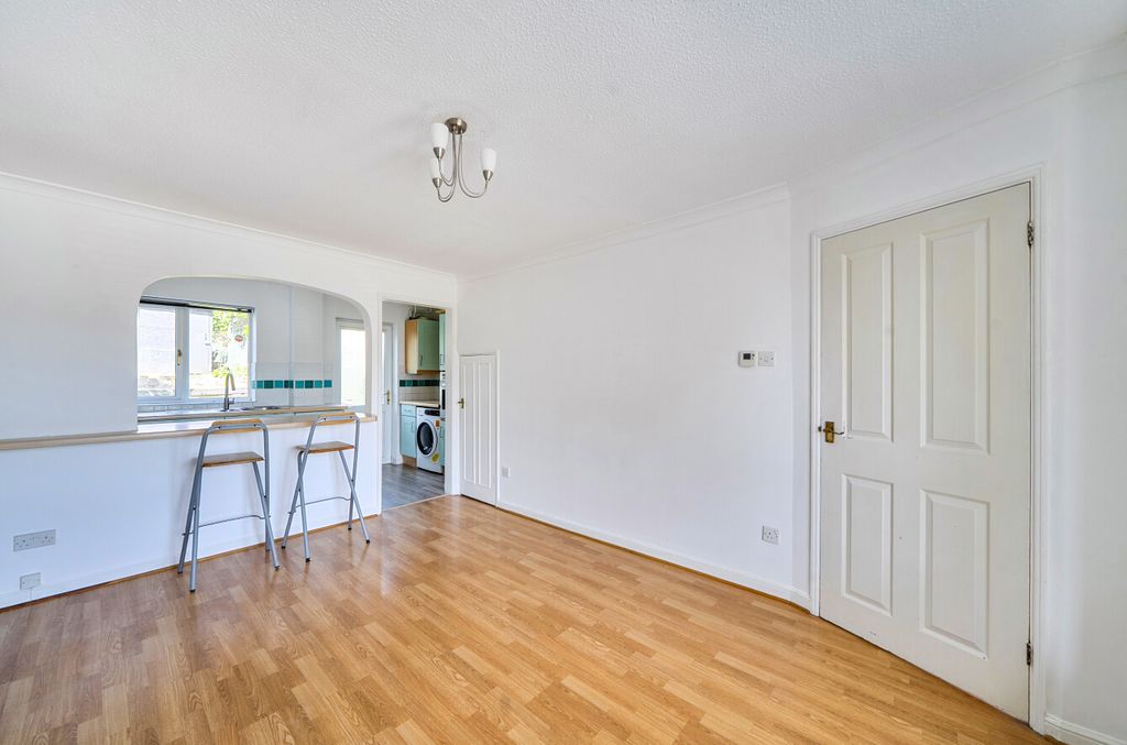 Property photo 2 of 11 1-6A159Dd041217-1...