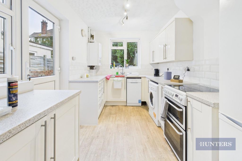 Property photo 3 of 8 Cam05152G0-Pr0324-Still007.Jpg