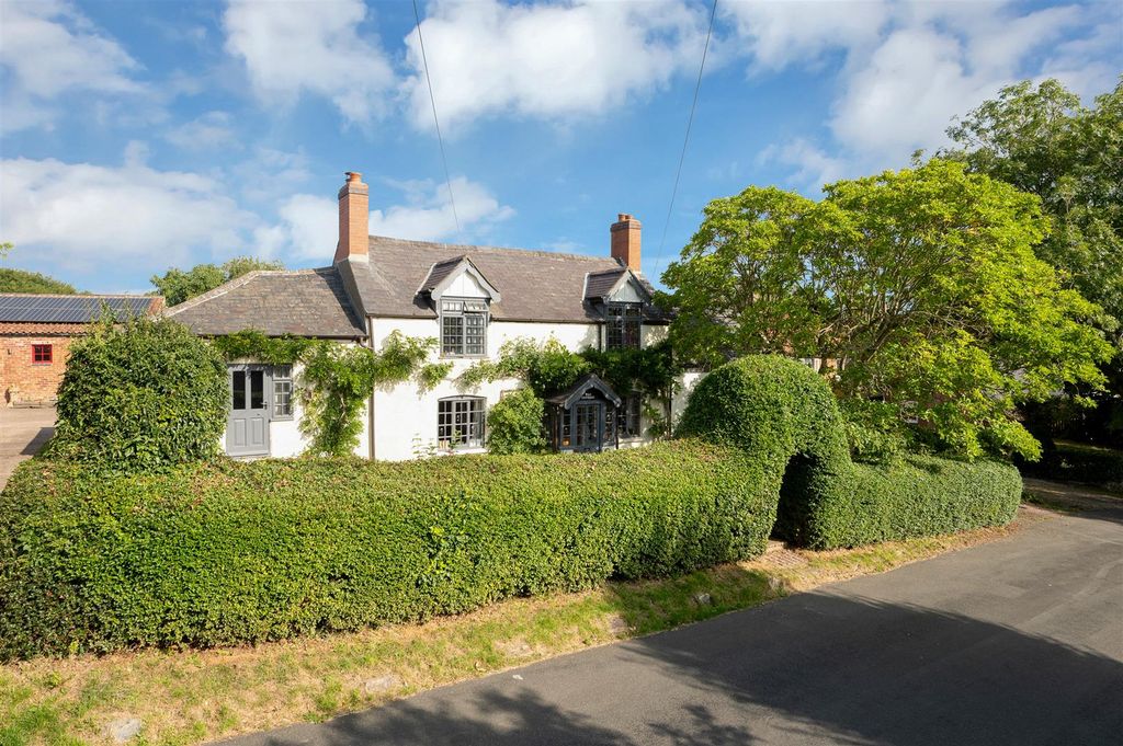 Property photo 1 of 46 The Cottage Revisit Ph-1.Jpg