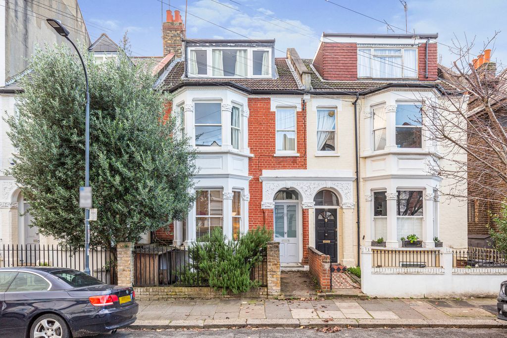 Property photo 1 of 13 Vgvhvhjm3