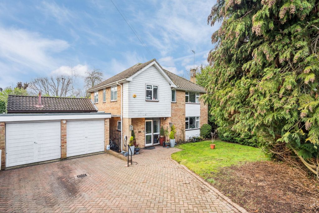 Property photo 1 of 26