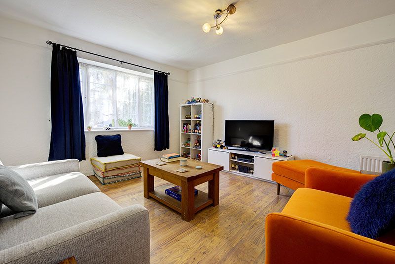 Property photo 2 of 6