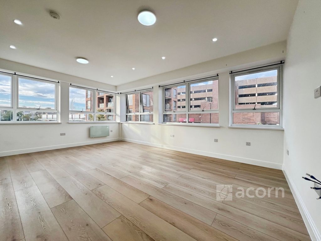 Property photo 2 of 7 8342B975--4A07-Bb...