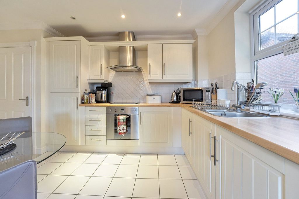 Property photo 2 of 19 Picture No. 28