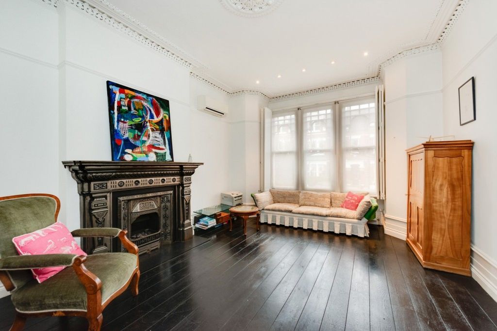 Property photo 3 of 20