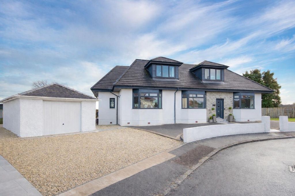 Property photo 1 of 50