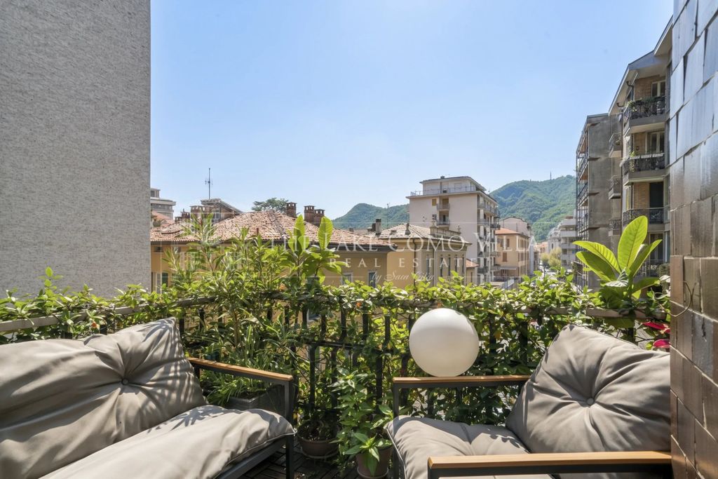 Property photo 1 of 50 The Lake Como Villa-Via Rezzonico 47