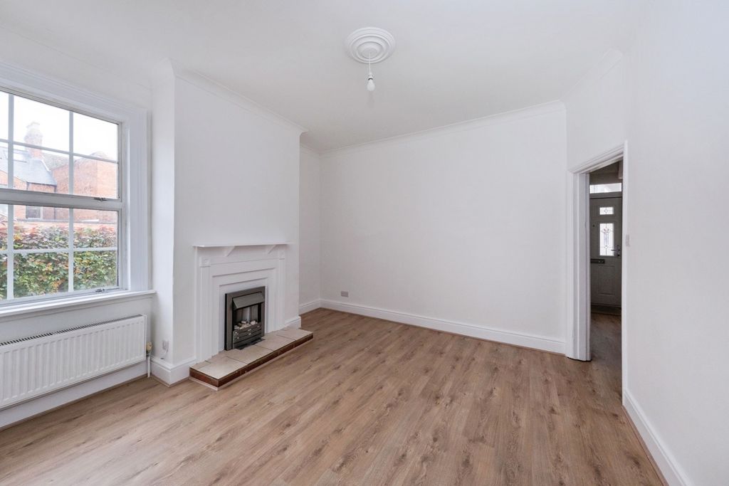 Property photo 3 of 19 Photo