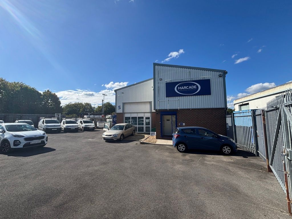 Property photo 1 of 5 Photo 4