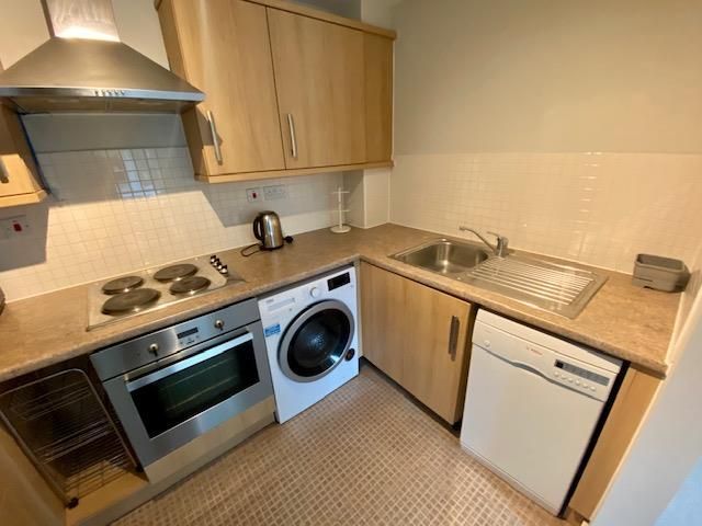 Property photo 2 of 8 Kitchen