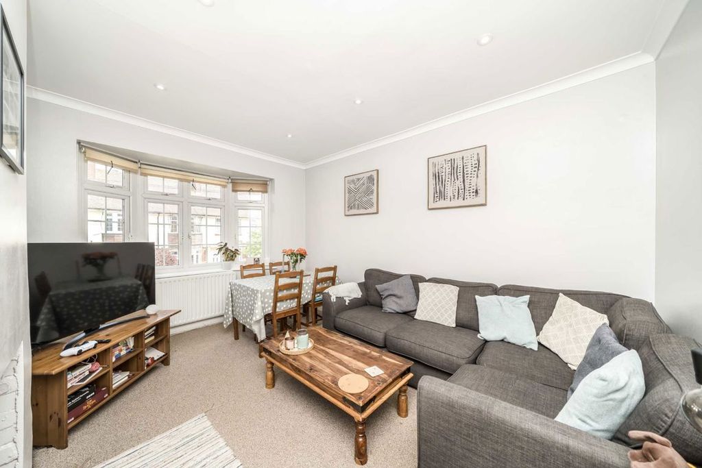 Property photo 2 of 6