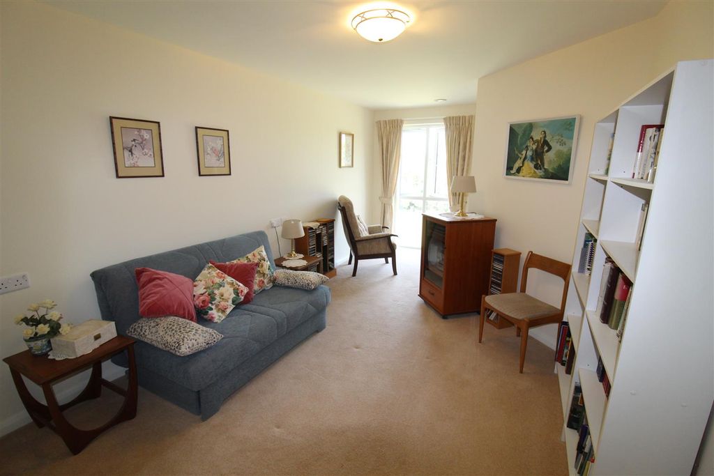 Property photo 3 of 11 Img_0739.Jpg